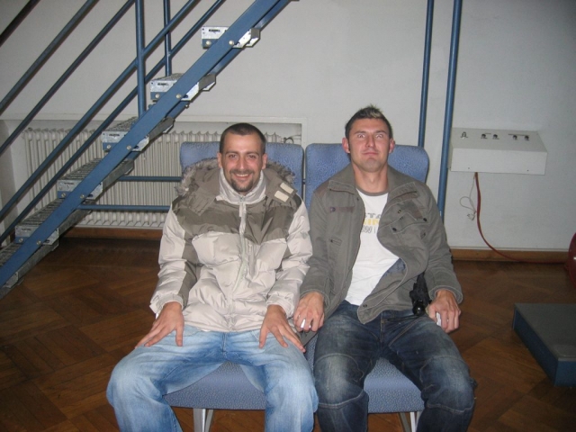 Ich und Axel auf Flugzeugsitzen im Verkehrsmuseum