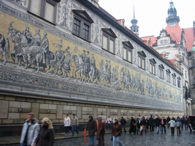 Augustusstraße mit dem Fürstenzug