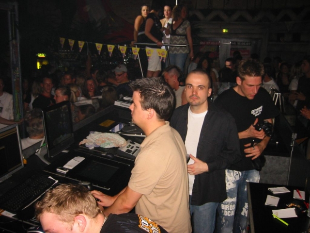 An den Turntables