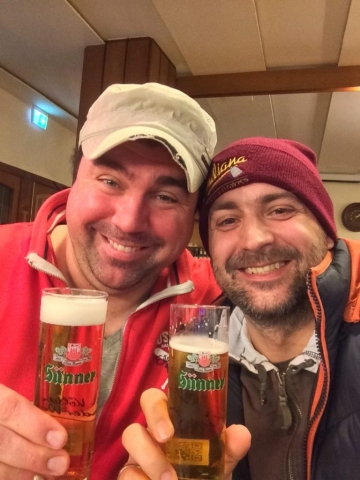 erstmal Vorbereitung auf das Spiel im warmen...