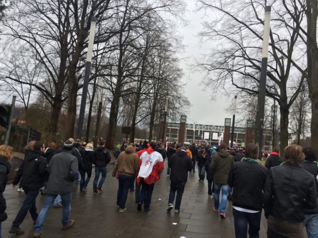 Richtung Stadion