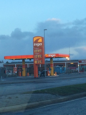 Für meinen Kumpel Ingo fotografiert - Tankstelle mit seinem Namen ;-)