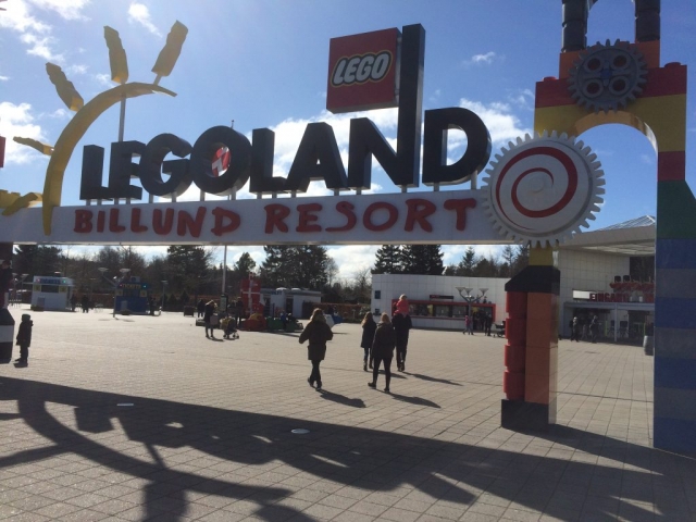 Legoland Eingangsbereich in Billund