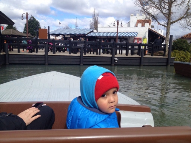 Eine Runde Boot fahren