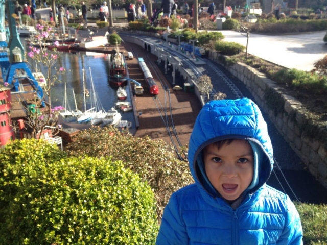 Auch die Züge im Hintergrund sind gefahren