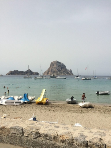 Strand mit Blick auf Es Vedrá