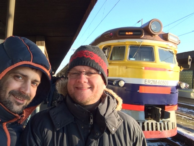 mit einer alten lettischen Eisenbahn fahren wir nach Jurmala ans Meer