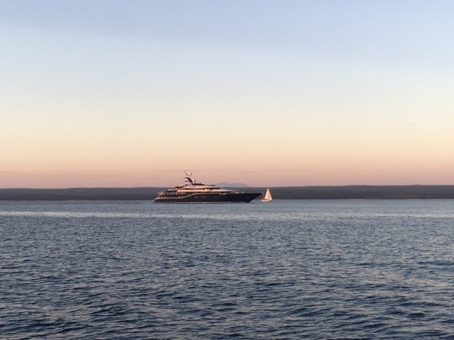 auch tolle Yachten gibt es hier