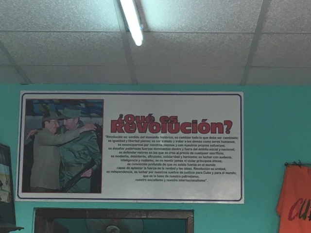 Qué es Revolución? – Was ist Revolution?