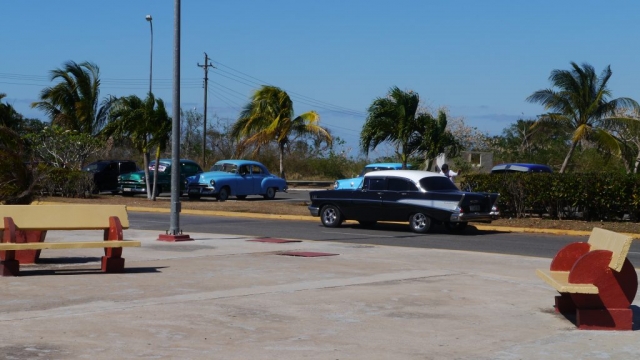 Am Flughafen von Varadero, die ersten Oldtimer