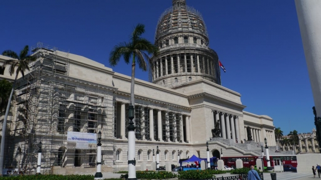 Capitolio – man beachte wer die Restaurierung durchführt. Eine deutsche Firma