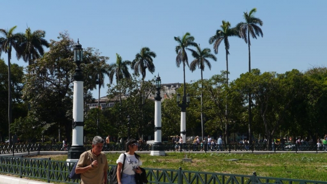 Linke Seite des Explanada del Capitolio