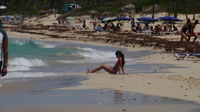 Lady am Strand – Santa María del Mar, Playas de Este